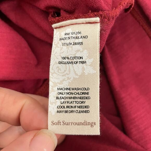 Soft Surroundings Fairmont Tunic Top Dark Red Henley Snap Size Medium - Picture 4 of 5
